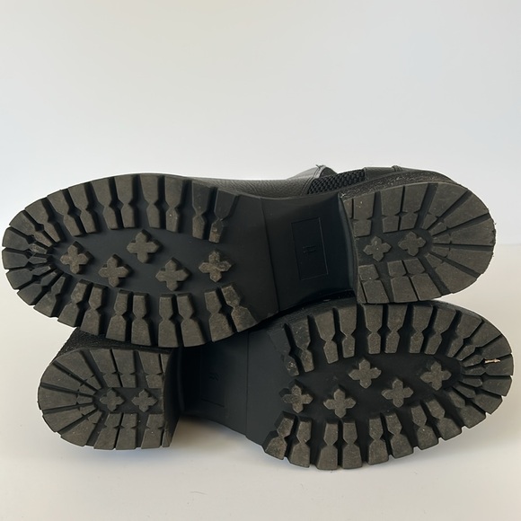 EUC - Mia Colten Heeled Ankle Bootie - Black - Picture 11 of 16